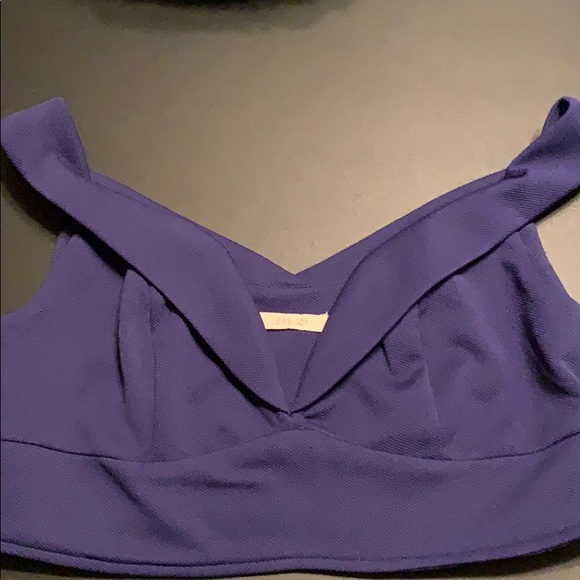 Crop top - Picture 3 of 3